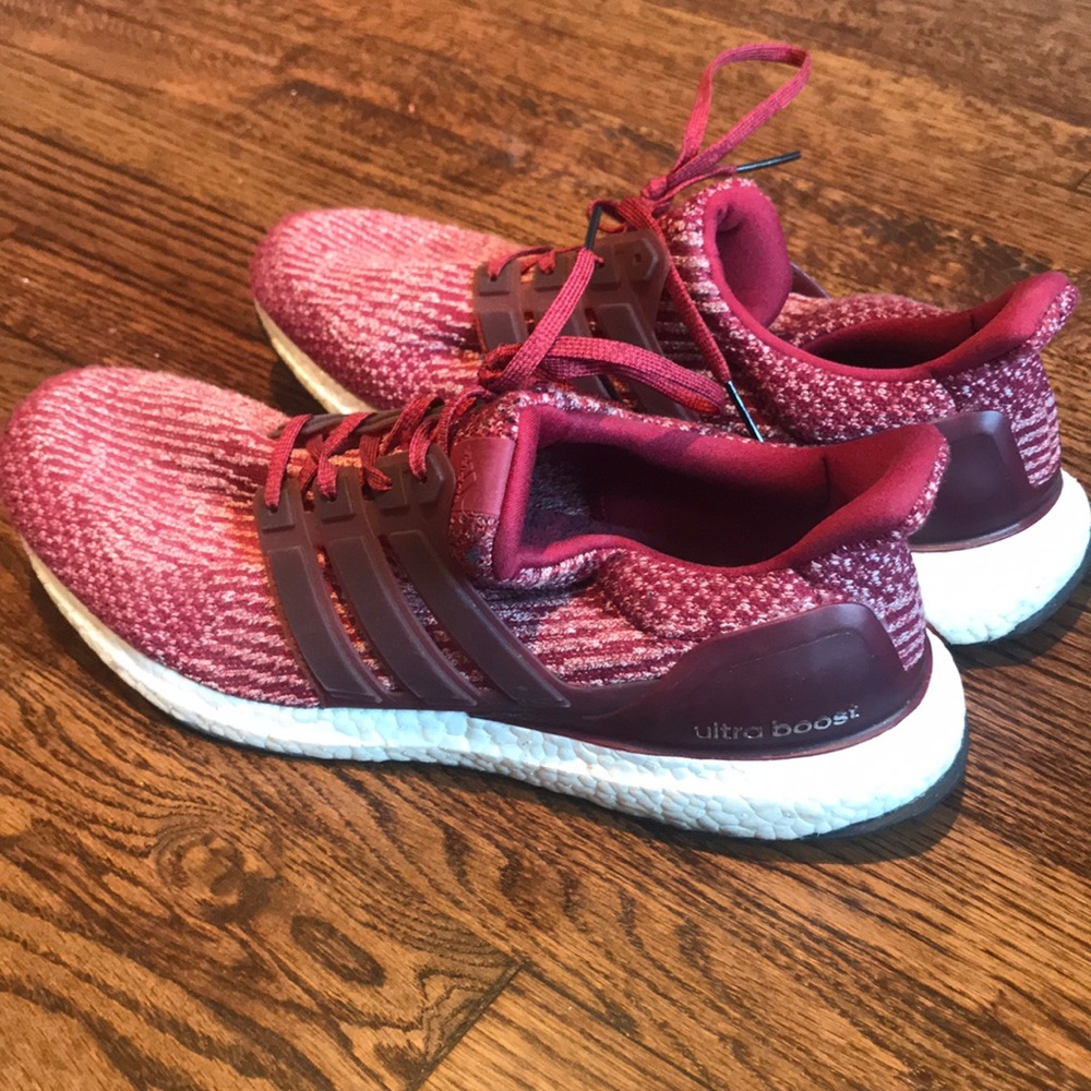 Men’s running shoes ultra boost sz 11.5 maroon